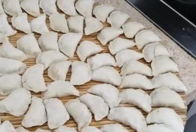 中国人过年为什么要吃饺子呢