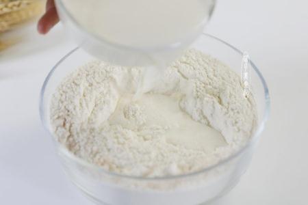 面粉500毫升和500克一样吗