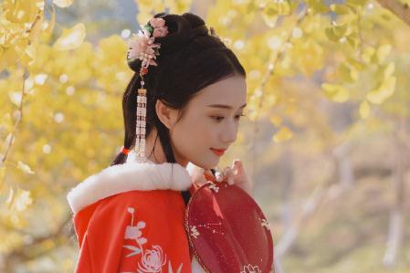 汉服哪个牌子比较好？拍汉服写真选哪个牌子好？