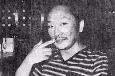 古龙笔名的由来,子孙后代现状如何?
